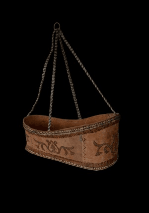 Обложка Электронного документа: Биһик = Колыбель: 3D-модель