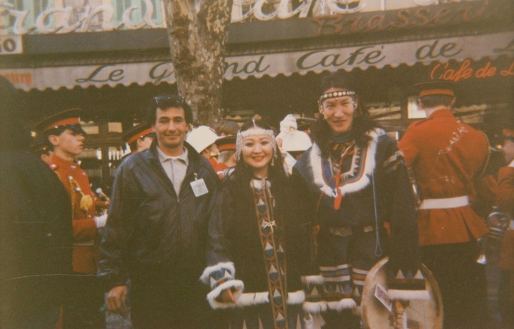 Обложка Электронного документа: Бруно, Вера Черноградская и Дмитрий Артемьев на Международном карнавале цветов в г. Ницца: [фотография]