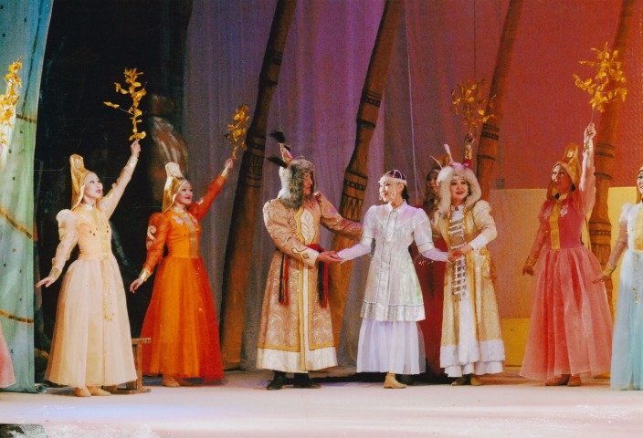 Обложка Электронного документа: Спектакль "Үөдэн түгэҕэ" (Нижний мир) трилогии спектакля-олонхо "Бэрт Хара": [фотография]