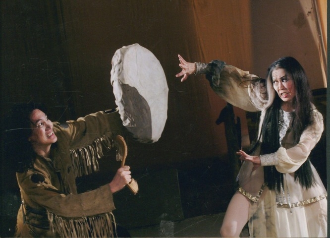 Обложка Электронного документа: Артемьев Дмитрий и Федотова Долаана в этнобалете "Бохсуруйуу" ("Изгнание злого духа"): [фотография]