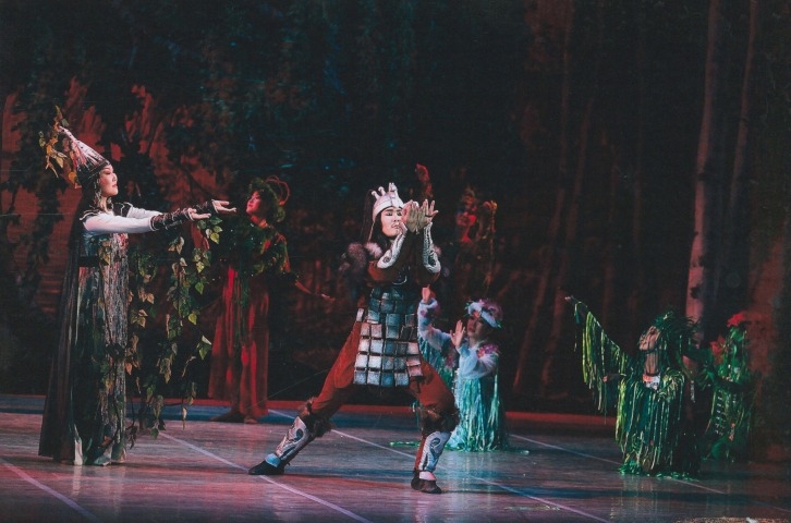 Обложка Электронного документа: Этнобалет "Куллустай Бэргэн" композитора Игоря Воробьёва: [фотография]