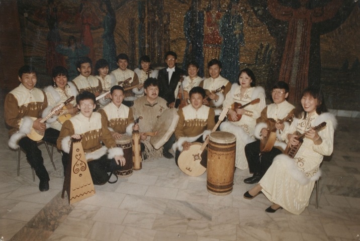 Обложка Электронного документа: Оркестр Национальных инструментов Национального театра танца РС (Якутия) в Мраморном зале Центра культуры им. А. Е. Кулаковского: [фотография]