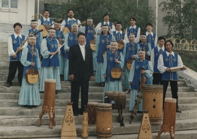 Обложка Электронного документа: Оркестр национальных инструментов Национального театра танца Республики Саха (Якутия) им. С. А. Зверева-Кыыл Уола: [фотография]