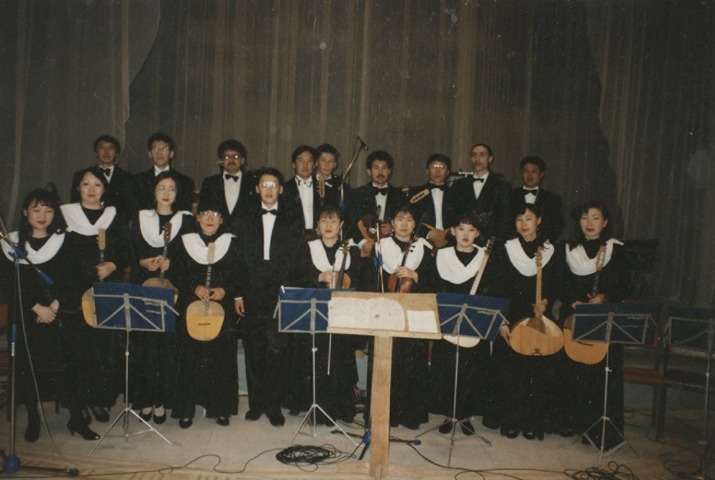 Обложка Электронного документа: Оркестр национальных инструментов Национального театра танца Республики Саха (Якутия) после сольного концерта "Кыталык кырыымпа куолаһа": [фотография]