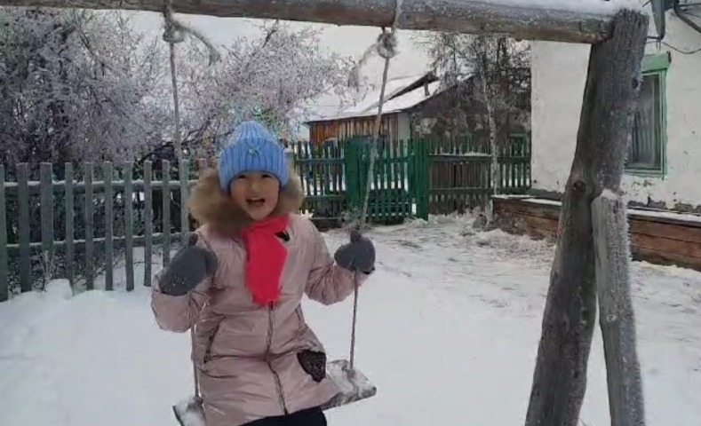 Обложка Электронного документа: Петр Еремеев-Бүөтүр Байды "Хачыалка": [видеопоэзия]