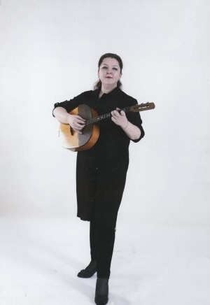 Обложка Электронного документа: Коротова Мария Владимировна – артистка оркестра национальных инструментов Национального театра танца Республики Саха (Якутия) им. С. А. Зверева-Кыыл Уола: [фотография]