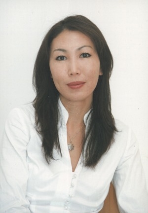 Обложка Электронного документа: Ноева Елена Кимовна - артистка оркестра национальных инструментов Национального театра танца Республики Саха (Якутия) им. С. А. Зверева-Кыыл Уола: [фотография]