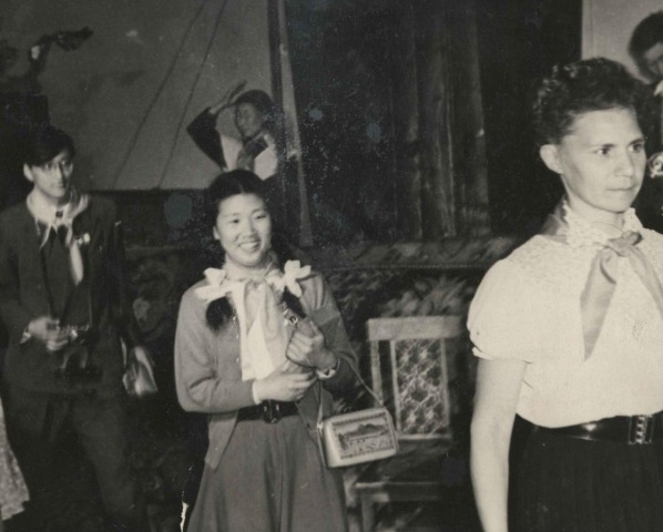 Обложка Электронного документа: Фаина Иннокентьевна Авдеева - старшая пионервожатая школы N 7: [фотография]