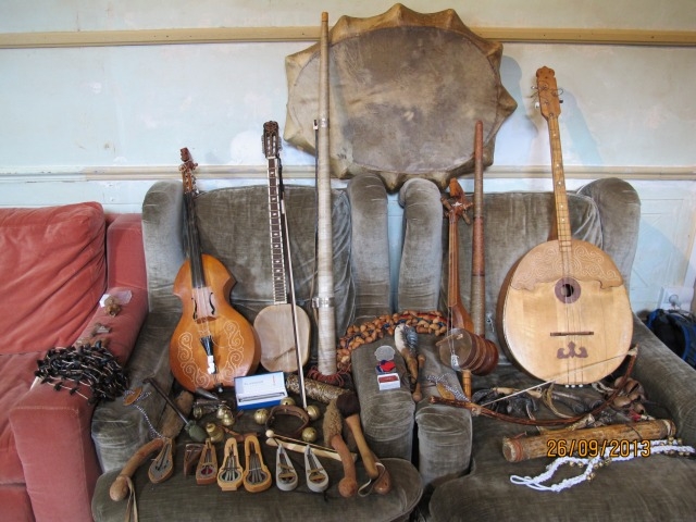 Обложка Электронного документа: Якутские национальные музыкальные инструменты: [фотография]