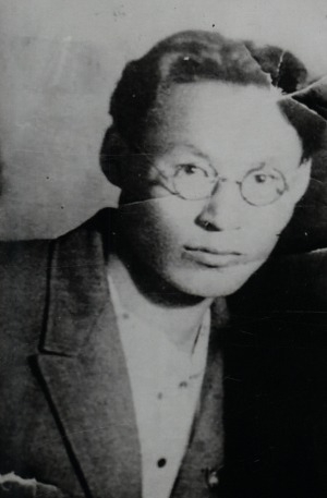 Обложка Электронного документа: Тарский Григорий Семенович во время учебы в Педагогическом институте в г. Иркутске: [фотография]