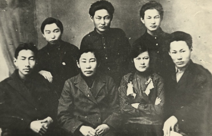 Обложка Электронного документа: Дети Тарского Григория Семеновича: [фотография]