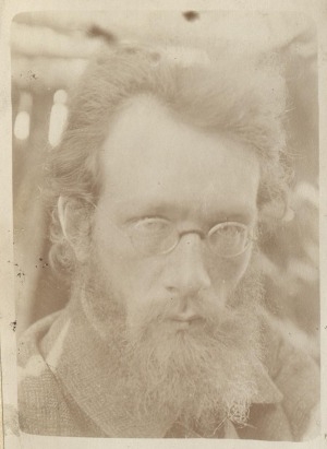 Обложка Электронного документа: Фото 98.23.VI.: [фотопортрет В. М. Зензинова из фотоальбома В. М. Зензинова "Из Якутска в Русское Устье. 1911 - 1912 гг."]