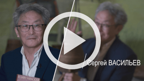 Обложка Электронного документа: 100 интервью о будущем Якутии: Сергей Васильев: [видеозапись]