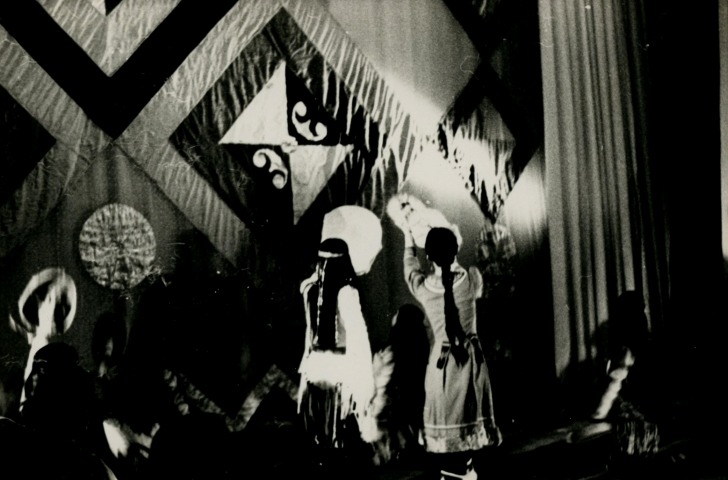 Обложка Электронного документа: Хореографическая композиция “Песнь жизни” в постановке Геннадия Баишева: [фотография]