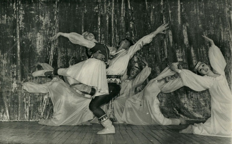 Обложка Электронного документа: Хореографическая композиция “Подснежники” в постановке Александра Полубенцева: [фотография]