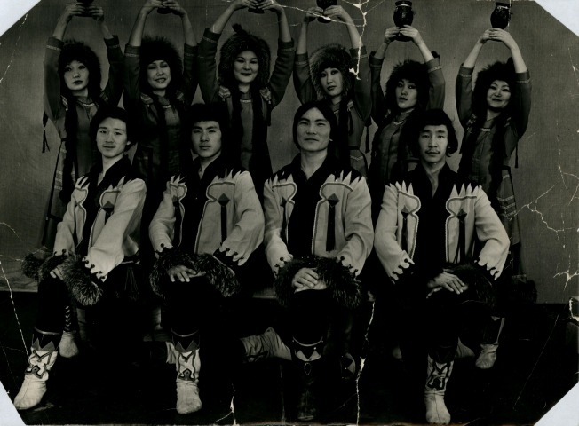 Обложка Электронного документа: Артисты балета Государственного ансамбля танца Якутии: [фотография]