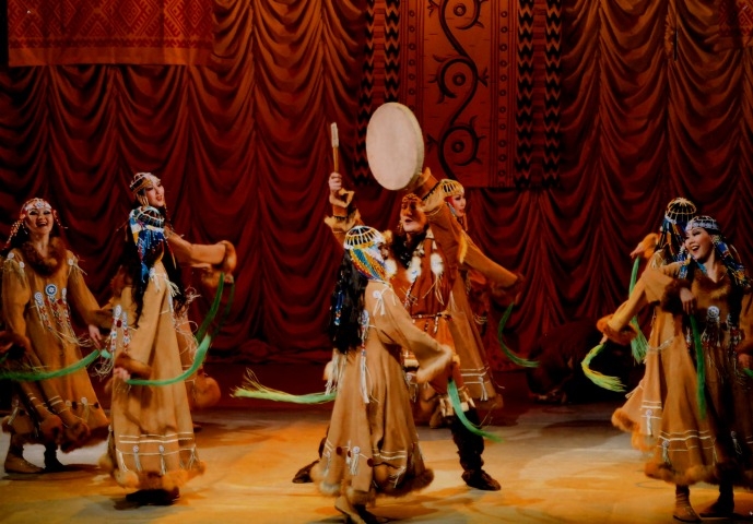 Обложка Электронного документа: Корякский танец "У нал": [фотография]