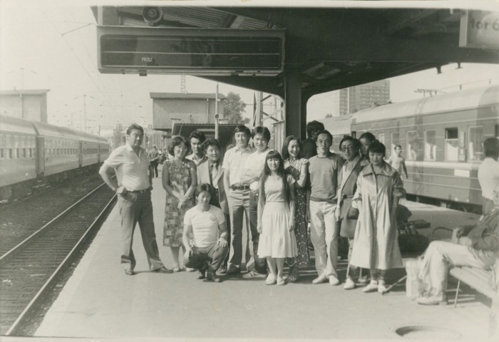 Обложка Электронного документа: Артисты Государственного ансамбля танца Якутии в Германии: [фотография]